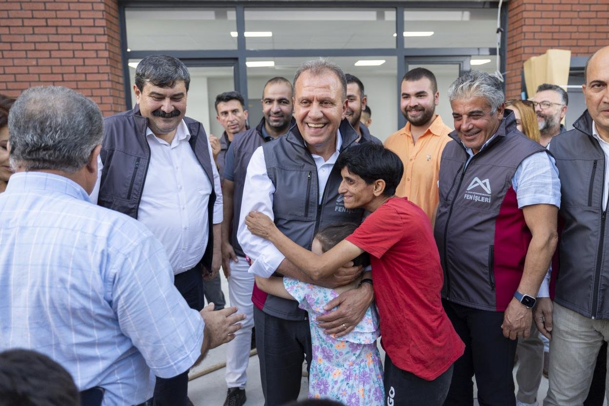 Vahap Seçer, Kurdali Sosyal Yaşam ve Çocuk Gelişim Merkezi’ni İnceledi