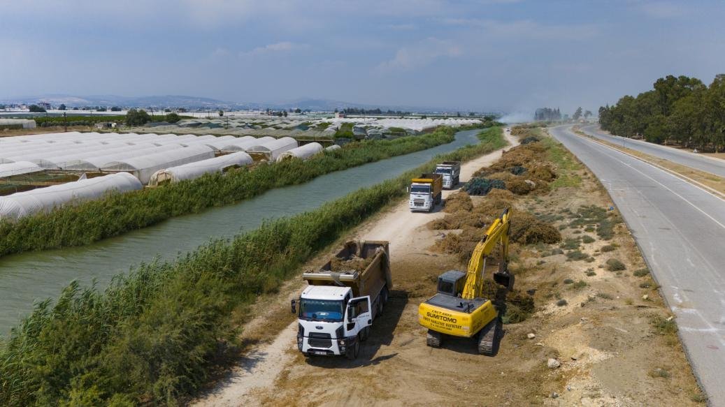 Mersin Büyükşehir Üreticiyi Önemli Bir Maliyetten Daha Kurtarıyor