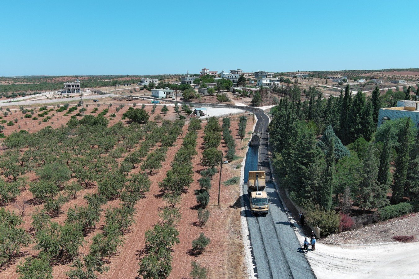 Şanlıurfa Büyükşehir’den Bozova Kırsalında Sathi Asfalt Çalışması