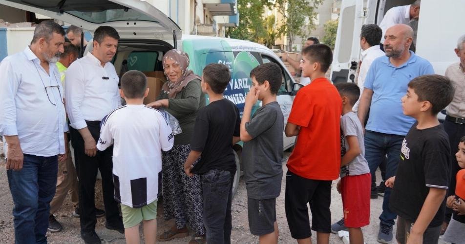 Ekrem İmamoğlu’nun Adıyamanlı Teyze’ye Söz Verdiği Oyuncaklar Çocuklara Ulaştı