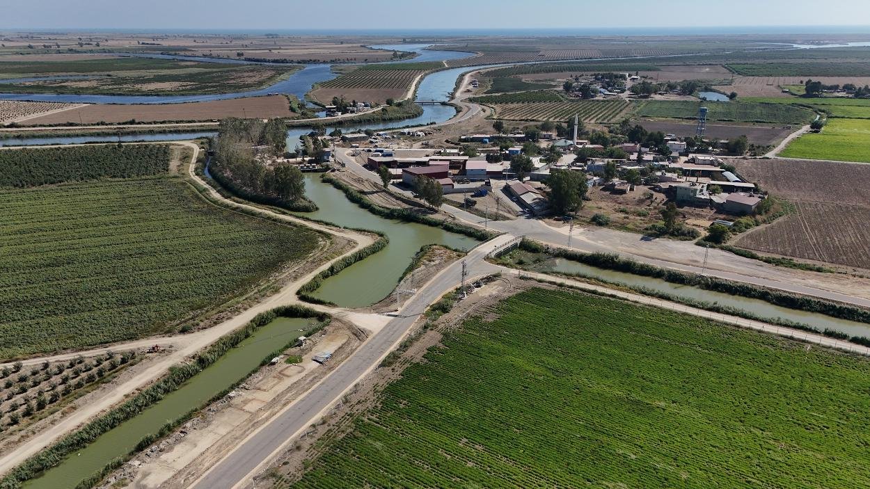 Mersin Büyükşehir’den Tarsus’ta 3 Mahalleye Otoban Gibi Yol