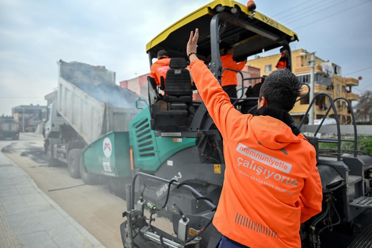 Mersin Kazanlı’da yol çalışmaları başladı