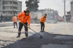 Mersin Kazanlı’da yol çalışmaları başladı