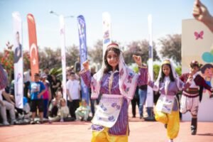Mersin Çocuk Festivali Coşkuyla Devam Ediyor