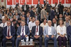 Vahap Seçer Türkiye Belediyeler Birliği Başkanı Seçildi