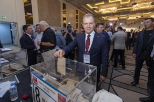 Vahap Seçer Türkiye Belediyeler Birliği Başkanı Seçildi