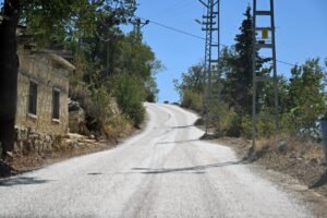 Mut'un Çömelek Mahallesi İlk Kez Asfalta Kavuştu